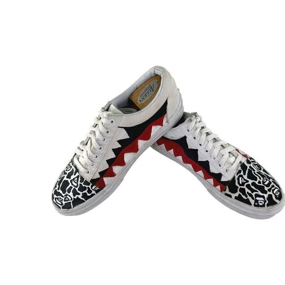 Vans Old Skool Custom Shoes US 9 Men's Hand painted White Black Sneakers - Picture 1 of 10